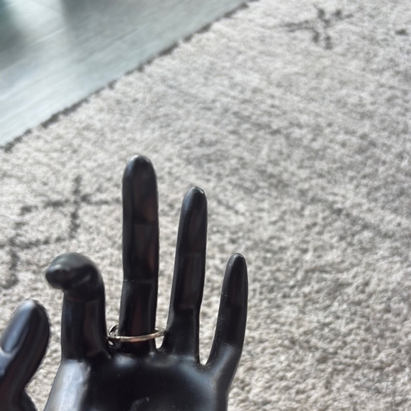 Sterling Silver stamped 925 Heart Ring - heart outline sits at an angle - Picture 4 of 9